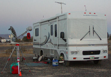 Dish on Tripod Quartzsite Dish on Tripod Quartzsite